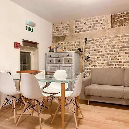 Beautiful Appartment In Voeren 펜션 *